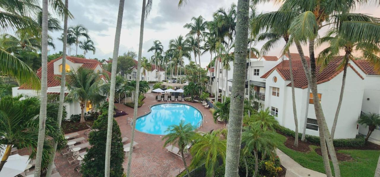 Dharma Home Suites Dania Beach At Sheridan Ocean Club 외부 사진